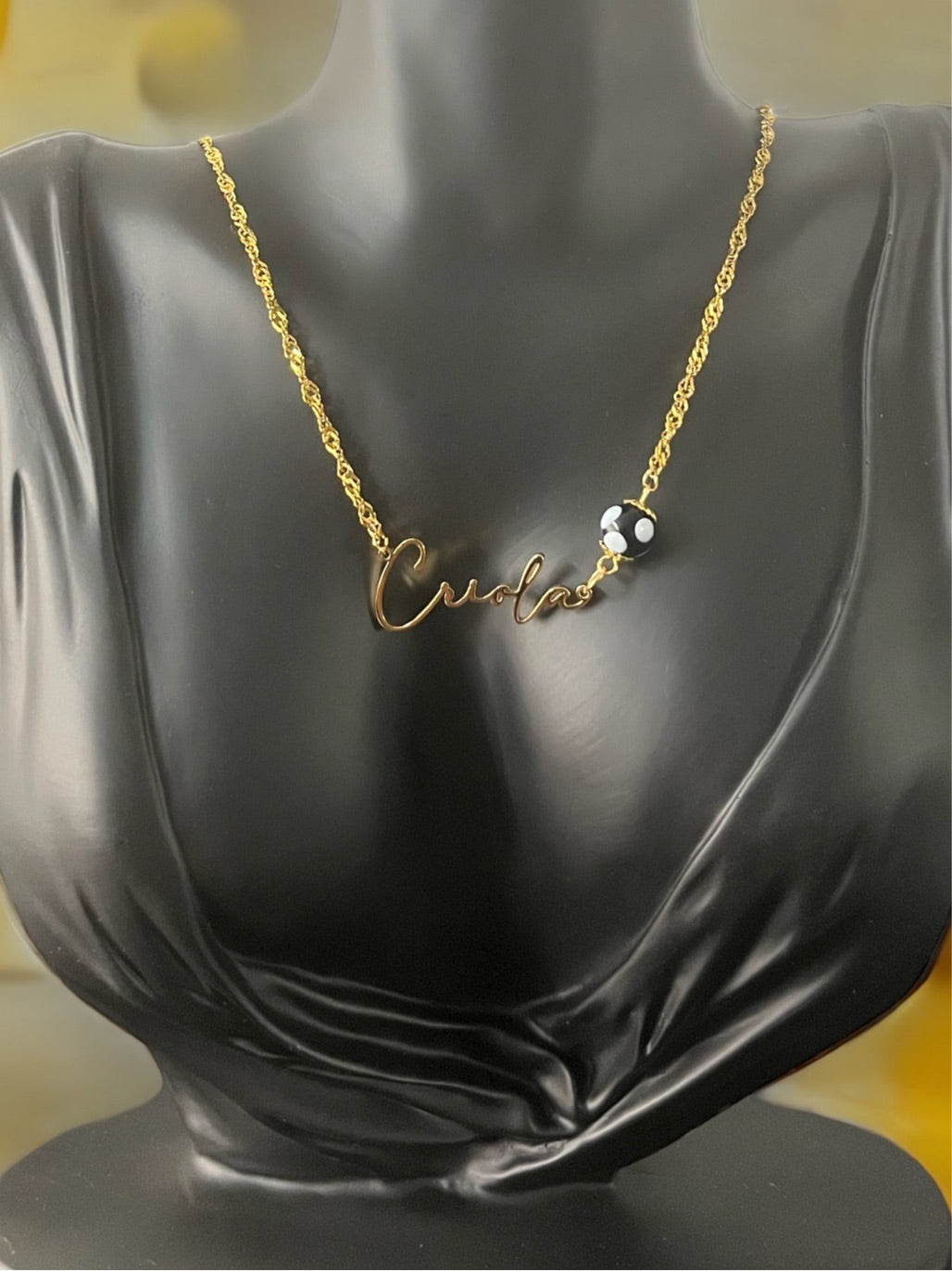 Collier Criola