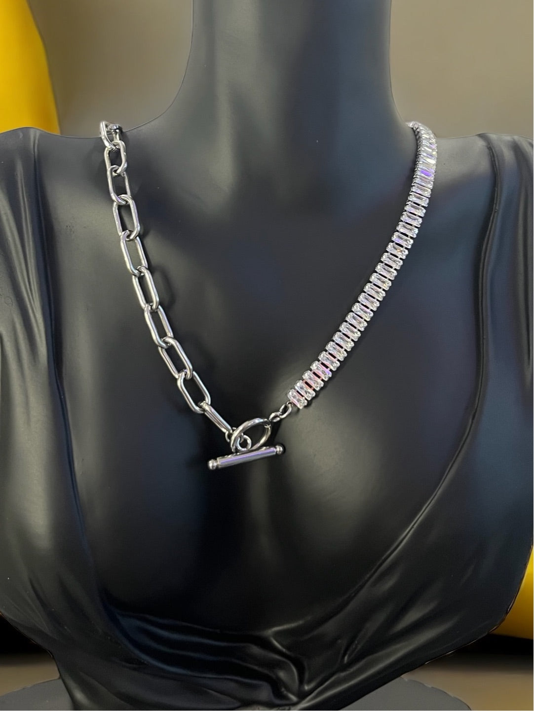 Collier Clara