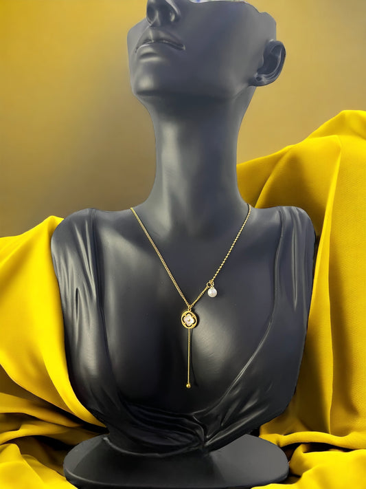 Collier Julia